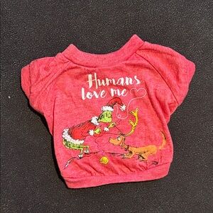 💚The Grinch•Humans Love Me•Red Tee•Size:S💚